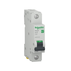 Миниатюрен АП Schneider Easy9 1P, 32A, крива C