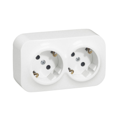 Двоен контакт шуко за открит монтаж Legrand Forix, бял