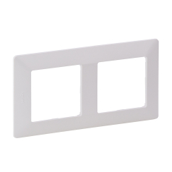 Декоративна двойна рамка Legrand Valena Life, бял