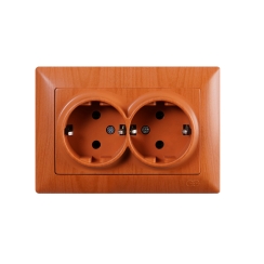 Двоен шуко контакт Gunsan Visage, дъб